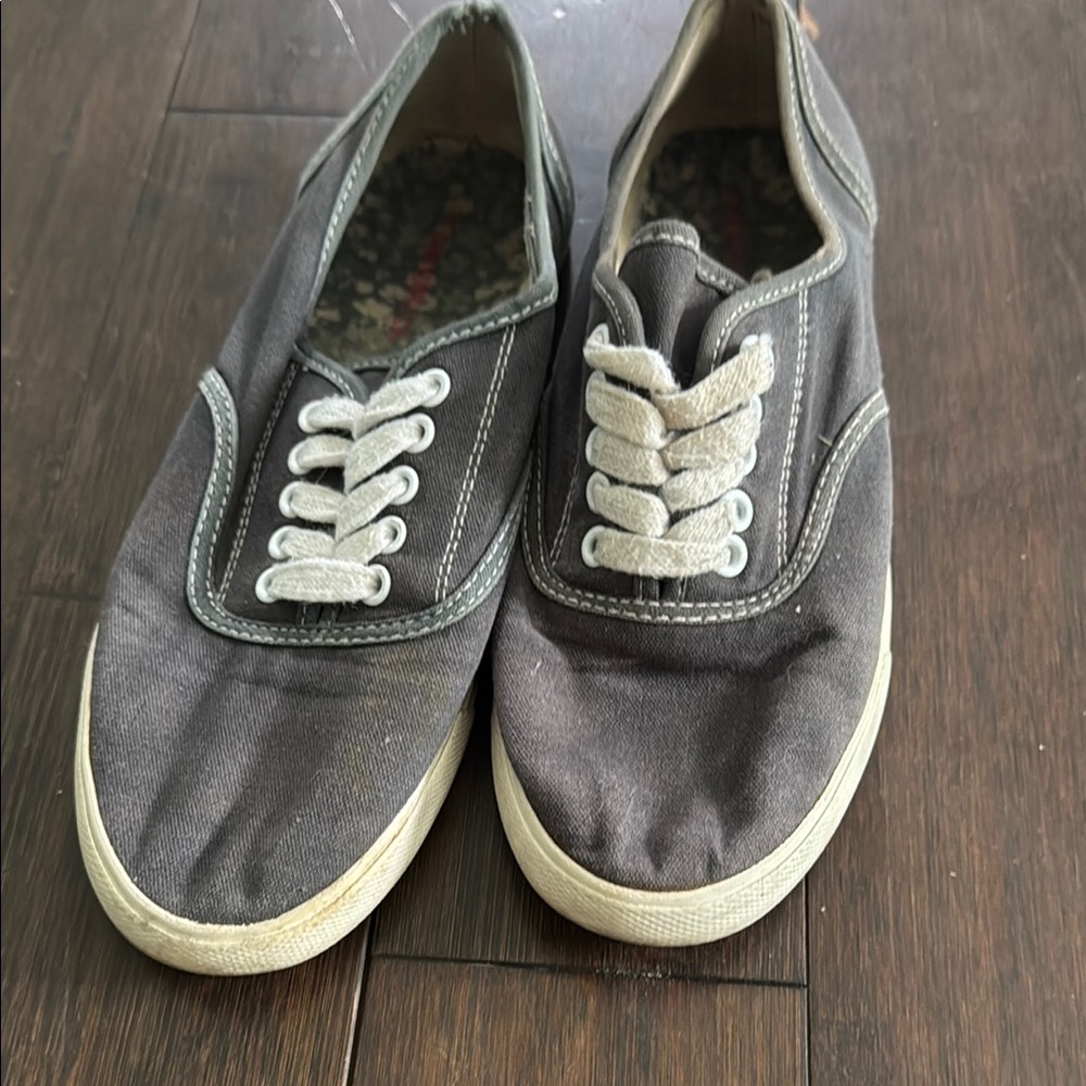 Women’s Gray Casual Sneakers